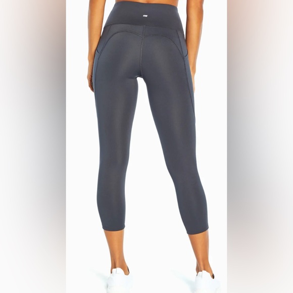 MARIKA Carson Side Pocket Mid Calf Capri COLOR: INDIA INK Size: Large - Picture 5 of 6